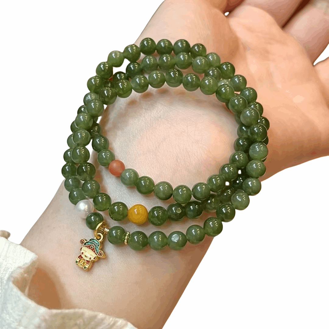 Emerald jade bead bracelet