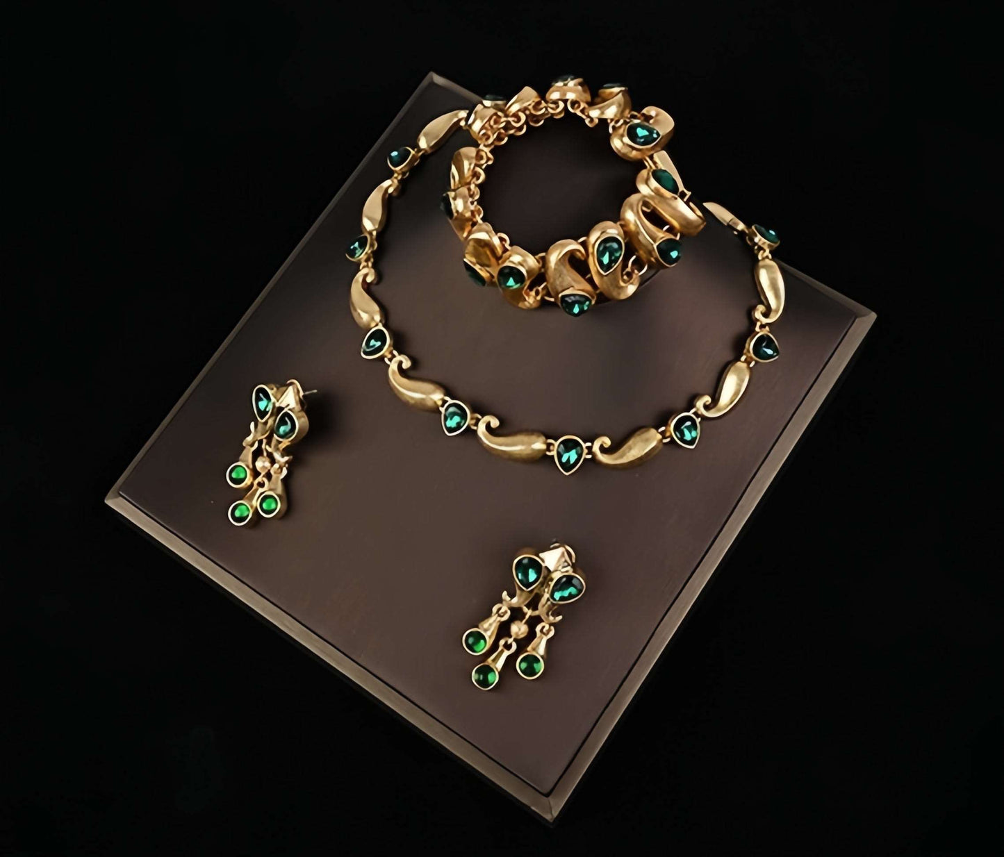 Vintage Green Zircon Jewelry Set